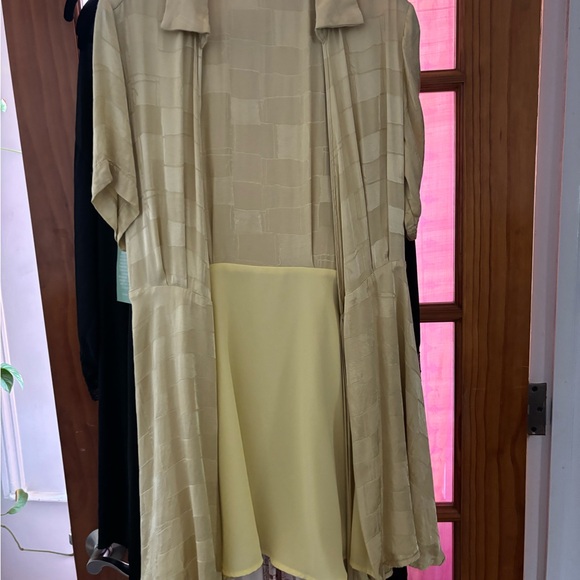 Fate SATIN WRAP DRESS YELLOW medium - Picture 6 of 6